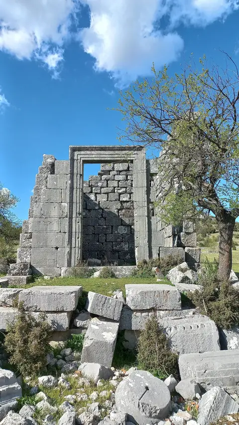 Adada Antik Kenti